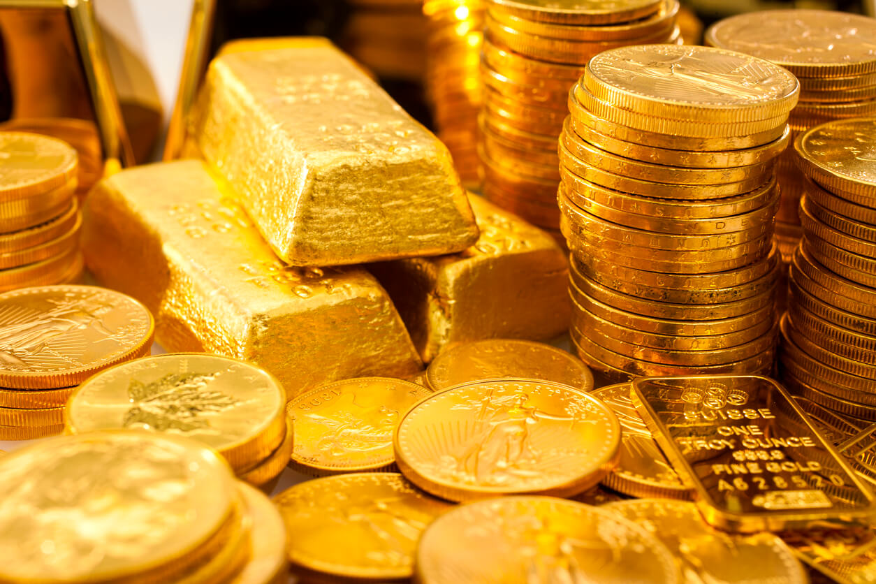 high resolution photograph of gold bullion