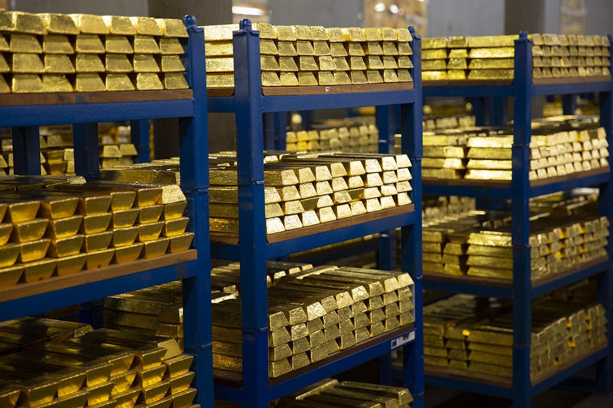 Bank of England vault filled with gold bars